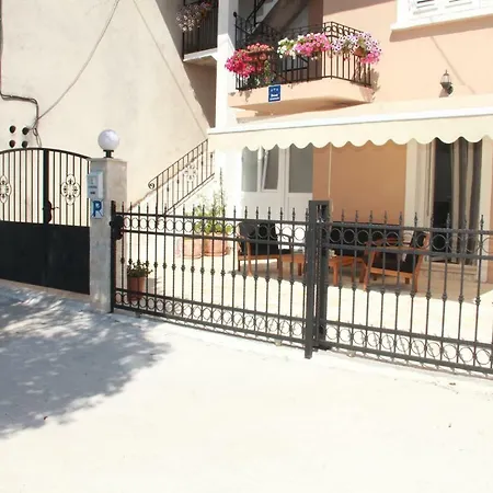 Apartment Bruno Sibenik Exterior photo